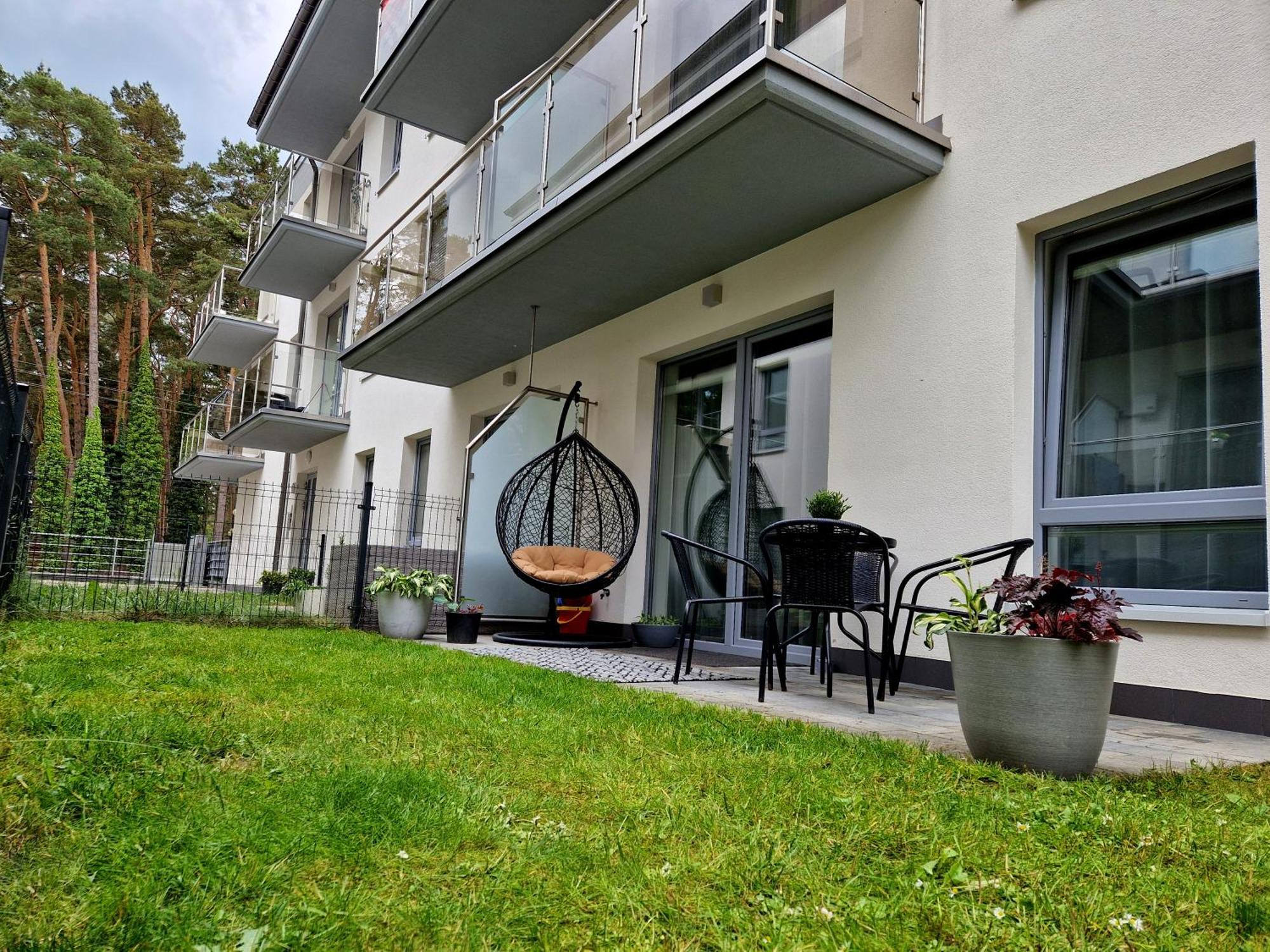 Apartament Ikar - 2 Pokojowy Przy Morzu Z Wlasnym Ogrodkiem Pobierowo Exterior photo